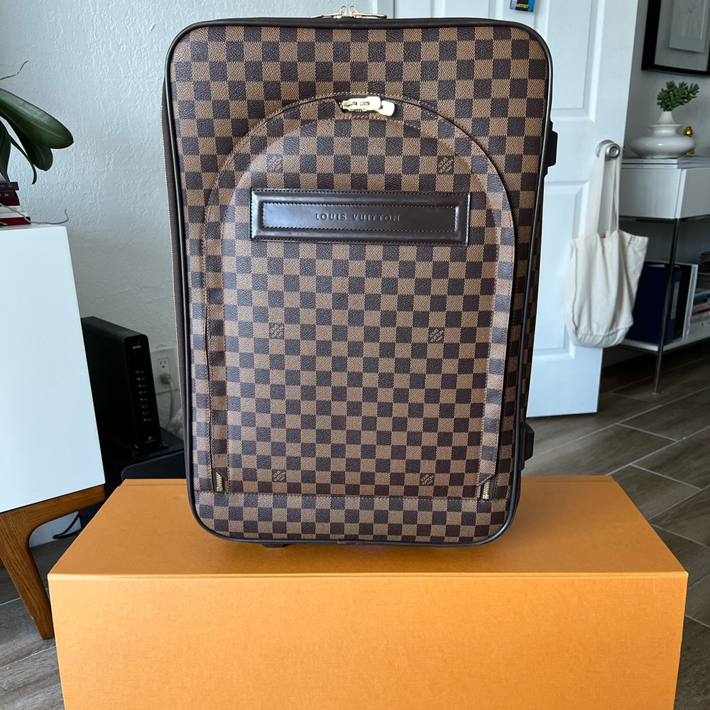 *SOLD* Louis Vuitton Pegase 55 Carry On Suitcase Brown Damier Ébène - Picture 1 of 17